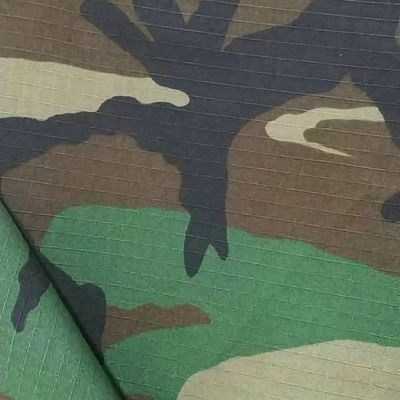50/50 Nylon Cotton Camuffaggio Stampa Ripstop Tessuto con funzione WR OEM accettato 220gm