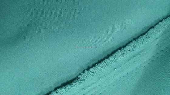 Abbigliamento da lavoro Tessuti da lavoro di uso diffuso e alta densità 100% poliestere Twill Gabardine