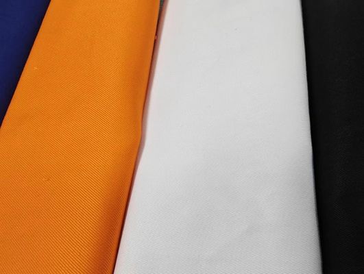 Materasso con rivestimento in poliestere TWILL Style 210T Tessuto a colori Taffeta per tessuto personalizzato