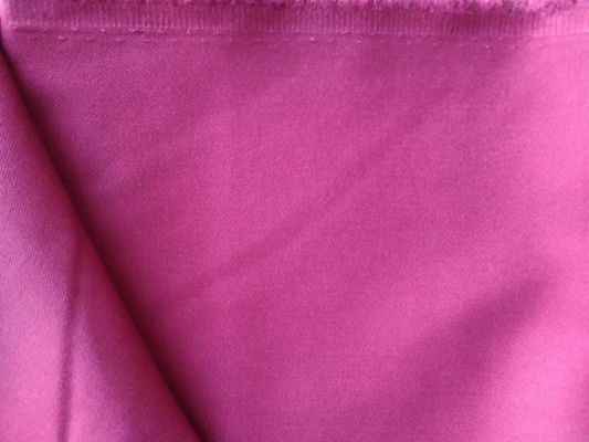 Tintura semplice 80% poliestere 20% cotone 255-260gm Twill abbigliamento da lavoro tessuto con rifinitura di pesca