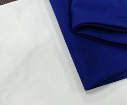 Tessuto ignifugo in taffeta da 210T in poliestere al 100% stampabile per rivestimenti di peso medio