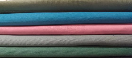 Colore personalizzato 210T Taffeta poliestere rivestimento di tessuto ignifugo per tessile domestico