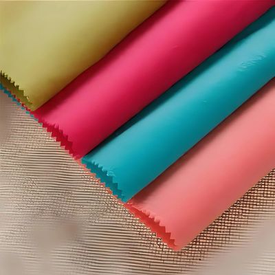 Stoffa tessuta a colori personalizzata 210T Taffeta per rivestimento in poliestere 100% standard esportato