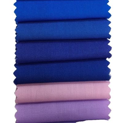 Tessuto di Gabardina di poliestere 100% morbido e resistente per resistenza all'acqua uniforme