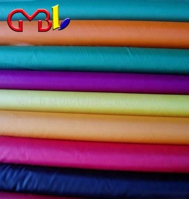 2024 Disegno Gabardine tessuto di abbigliamento da lavoro per un modello uniforme antistatico e SOLIDS
