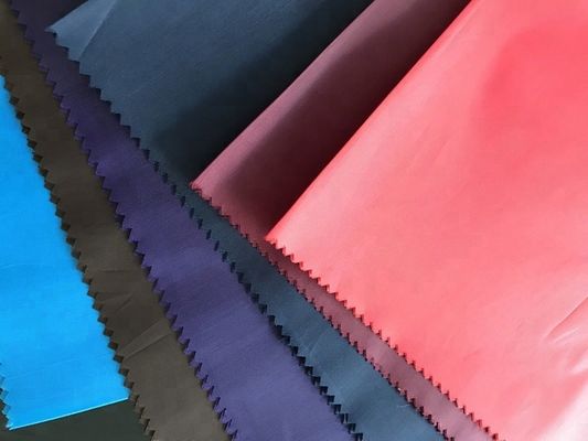 Larghezza 58/60&quot; 100% tessuto in poliestere per rivestimento Taffeta 210T esportato su misura