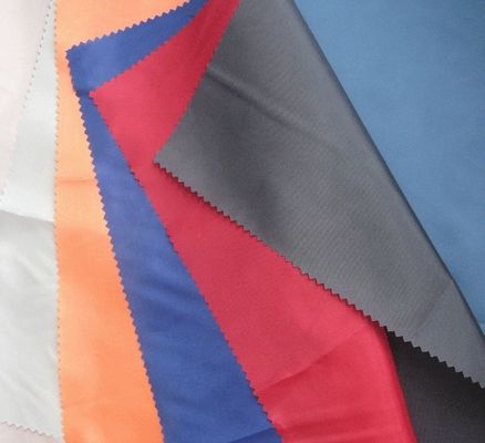Peso medio 57/58&quot; Larghezza Tessuto di poplin liscio per rivestimento di tasca impermeabile di fascia alta